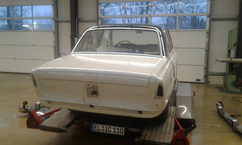 Ford 20M restauriert hinten